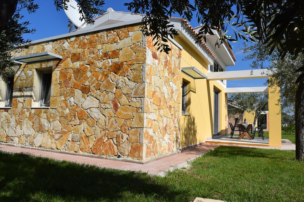 Three Stars Luxury Villas Moraitika Exterior photo
