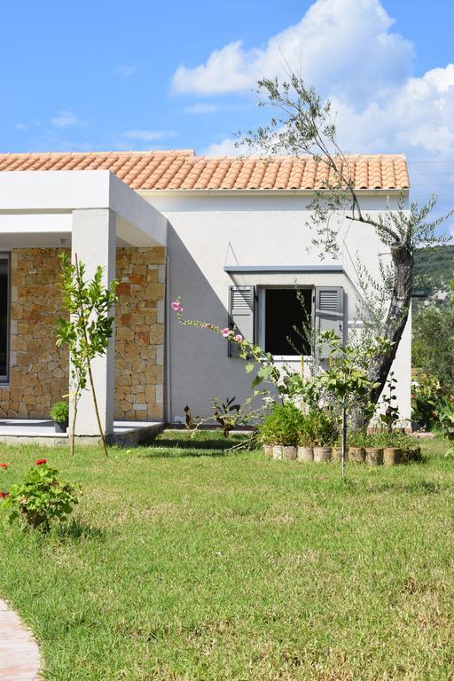 Three Stars Luxury Villas Moraitika Exterior photo