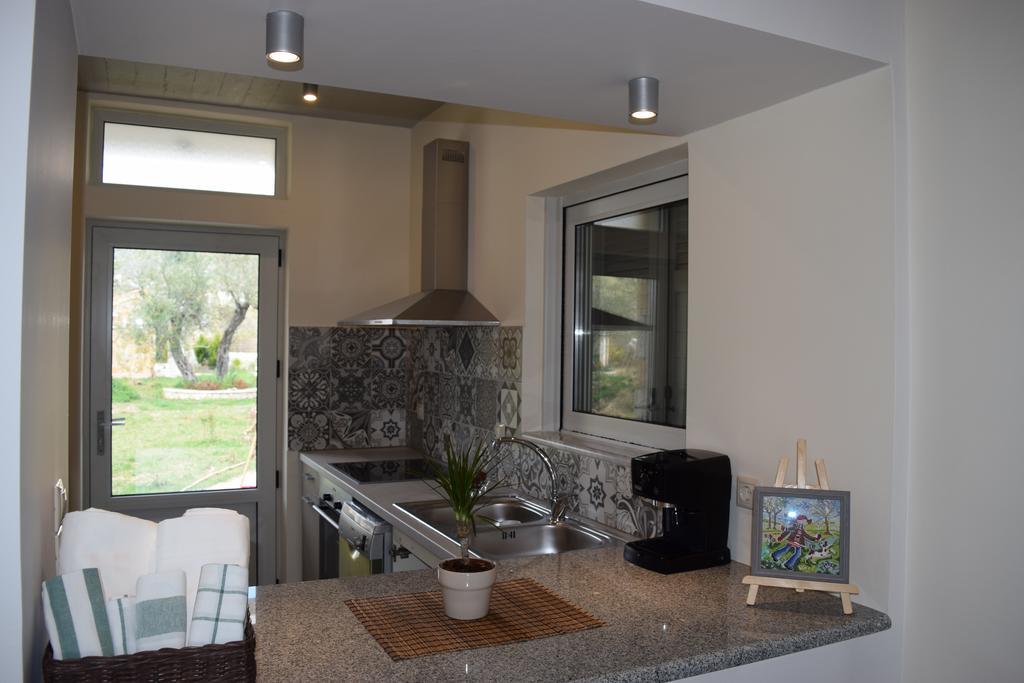 Three Stars Luxury Villas Moraitika Exterior photo