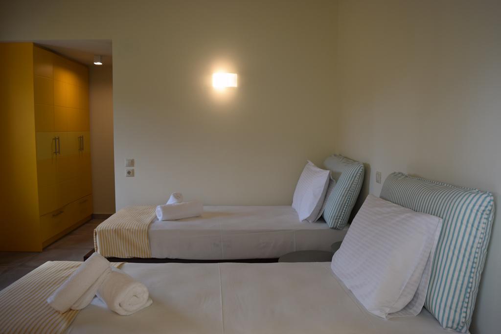 Three Stars Luxury Villas Moraitika Exterior photo