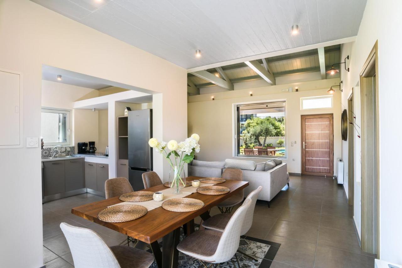Three Stars Luxury Villas Moraitika Exterior photo