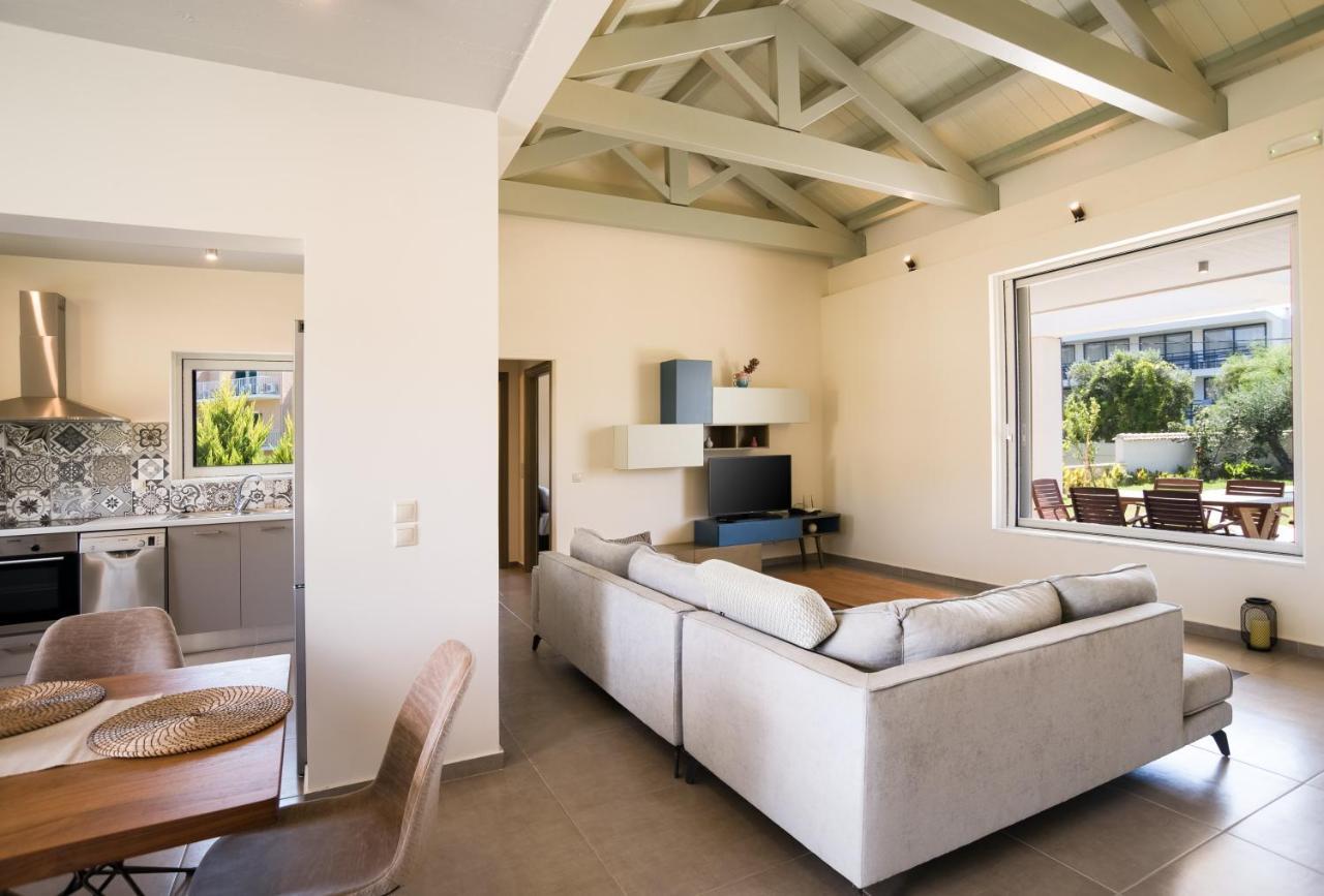 Three Stars Luxury Villas Moraitika Exterior photo