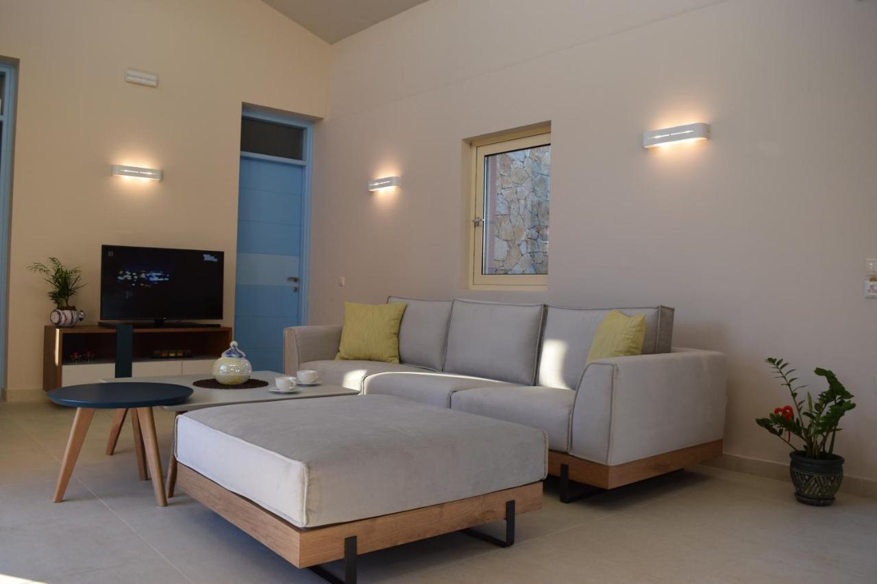 Three Stars Luxury Villas Moraitika Exterior photo